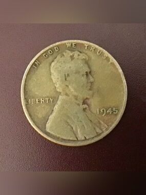 1945 Rare Lincoln Wheat Cent - Bronze Brown Coin
